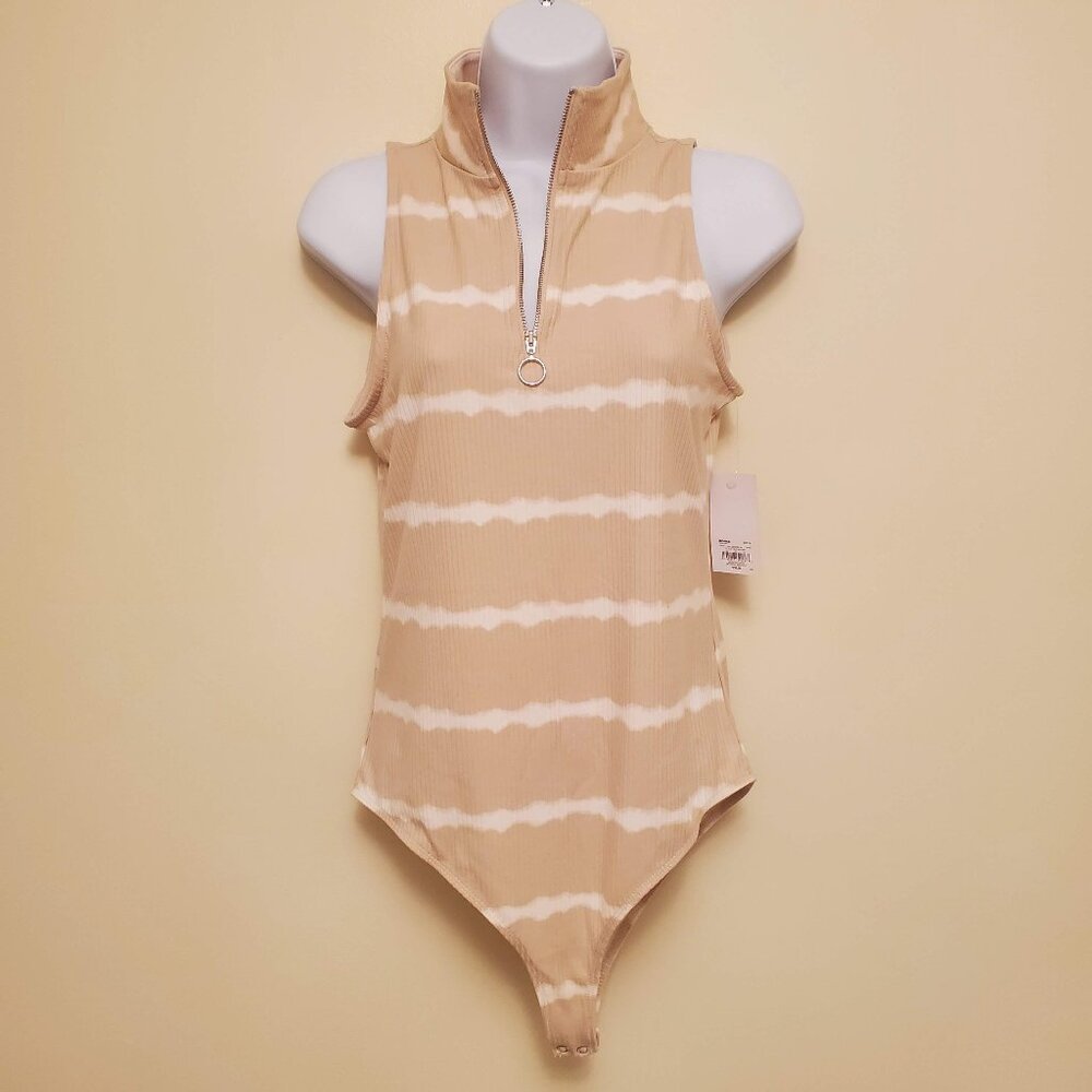 NWT Jennifer Lopez Zip-Front Sleeveless Ribbed Bodysuit Blush Pink Cream - M